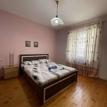 Ronaldo'S Apartment Pogradec Exterior photo
